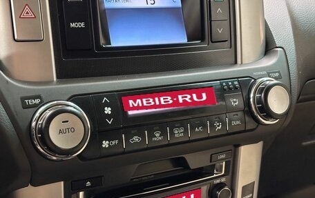 Toyota Land Cruiser Prado 150 рестайлинг 2, 2011 год, 2 990 000 рублей, 15 фотография