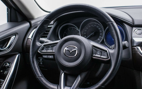 Mazda 6, 2018 год, 1 990 000 рублей, 15 фотография