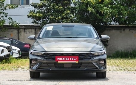 Hyundai Elantra, 2025 год, 1 900 000 рублей, 2 фотография