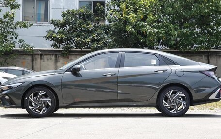 Hyundai Elantra, 2025 год, 1 900 000 рублей, 4 фотография