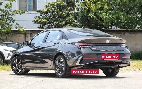 Hyundai Elantra, 2025 год, 1 900 000 рублей, 6 фотография