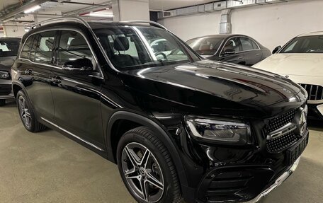 Mercedes-Benz GLB, 2024 год, 6 850 000 рублей, 3 фотография