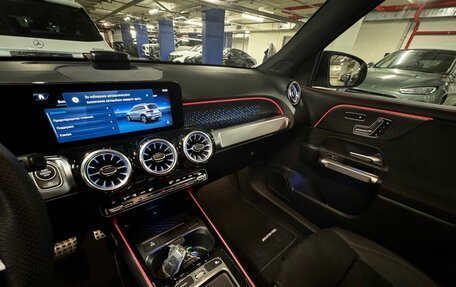 Mercedes-Benz GLB, 2024 год, 6 850 000 рублей, 6 фотография