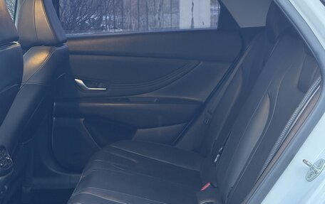 Hyundai Elantra, 2022 год, 1 460 000 рублей, 12 фотография