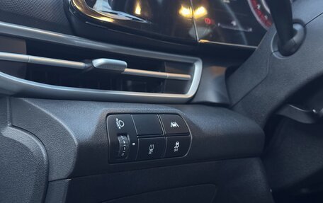 Hyundai Elantra, 2022 год, 1 460 000 рублей, 15 фотография