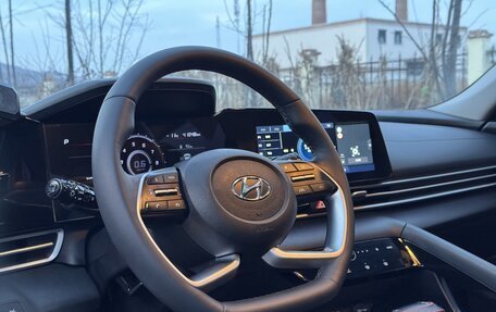 Hyundai Elantra, 2022 год, 1 460 000 рублей, 16 фотография