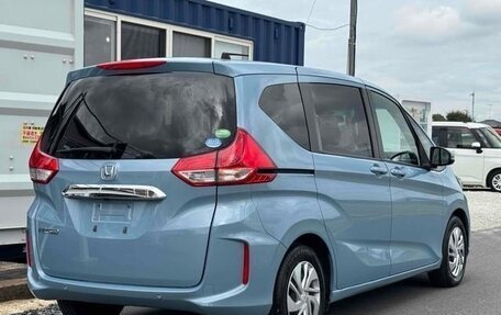 Honda Freed II, 2022 год, 1 450 000 рублей, 5 фотография