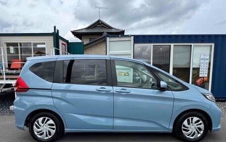 Honda Freed II, 2022 год, 1 450 000 рублей, 3 фотография