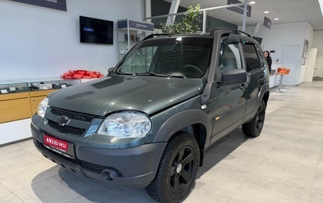 Chevrolet Niva I рестайлинг, 2018 год, 830 000 рублей, 1 фотография