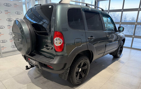 Chevrolet Niva I рестайлинг, 2018 год, 830 000 рублей, 6 фотография