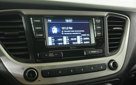 Hyundai Solaris II рестайлинг, 2018 год, 1 200 000 рублей, 12 фотография