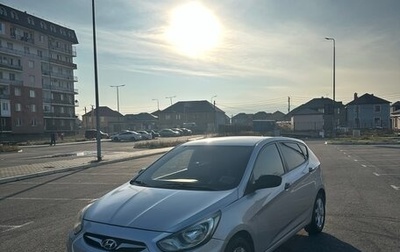 Hyundai Solaris II рестайлинг, 2011 год, 530 000 рублей, 1 фотография