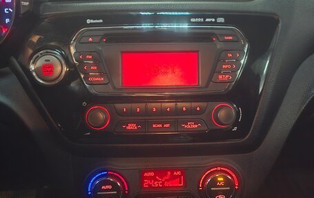 KIA Rio III рестайлинг, 2012 год, 800 000 рублей, 12 фотография