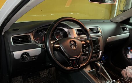 Volkswagen Jetta VI, 2017 год, 900 000 рублей, 13 фотография