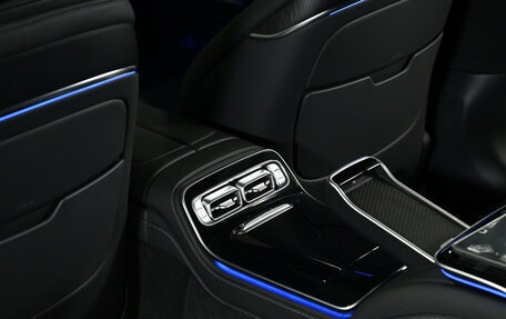 Mercedes-Benz S-Класс, 2022 год, 25 000 000 рублей, 13 фотография