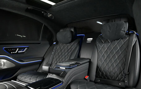 Mercedes-Benz S-Класс, 2022 год, 25 000 000 рублей, 17 фотография