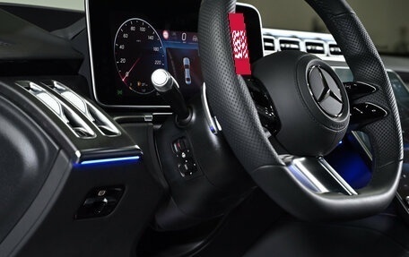 Mercedes-Benz S-Класс, 2022 год, 25 000 000 рублей, 21 фотография