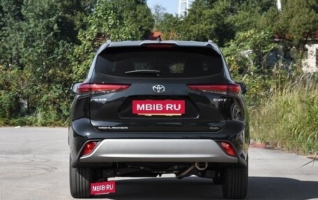 Toyota Highlander, 2025 год, 5 715 000 рублей, 6 фотография