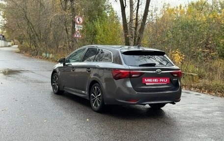 Toyota Avensis III рестайлинг, 2018 год, 1 870 000 рублей, 4 фотография