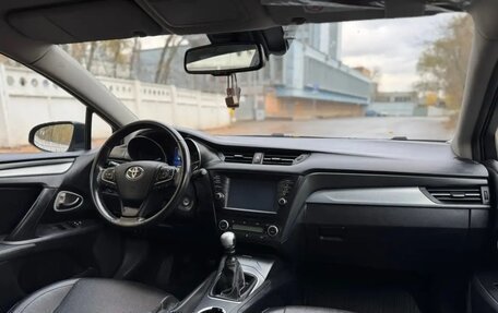 Toyota Avensis III рестайлинг, 2018 год, 1 870 000 рублей, 7 фотография