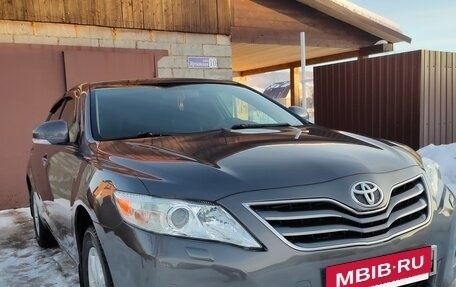 Toyota Camry, 2011 год, 1 550 000 рублей, 3 фотография