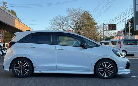 Honda Fit, 2023 год, 1 205 000 рублей, 2 фотография