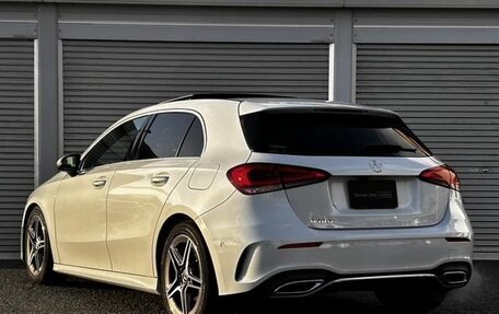 Mercedes-Benz A-Класс, 2022 год, 2 200 000 рублей, 4 фотография