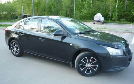 Chevrolet Cruze II, 2010 год, 420 000 рублей, 3 фотография