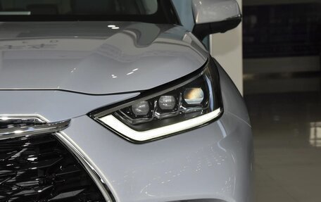 Toyota Highlander, 2025 год, 5 715 000 рублей, 9 фотография