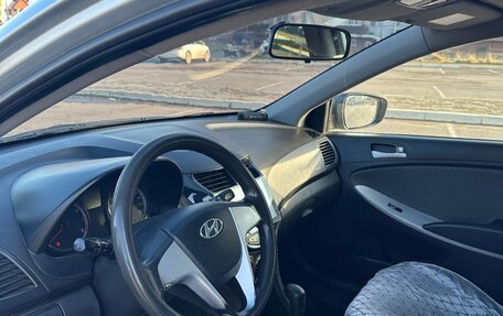 Hyundai Solaris II рестайлинг, 2011 год, 530 000 рублей, 7 фотография