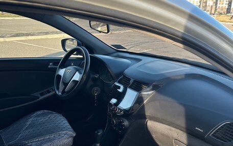 Hyundai Solaris II рестайлинг, 2011 год, 530 000 рублей, 6 фотография