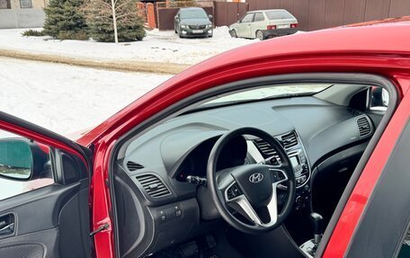 Hyundai Solaris II рестайлинг, 2011 год, 800 000 рублей, 9 фотография