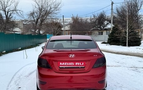 Hyundai Solaris II рестайлинг, 2011 год, 800 000 рублей, 5 фотография