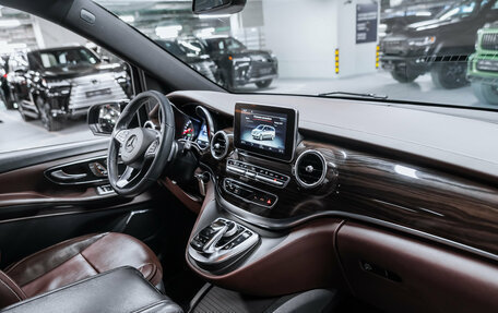 Mercedes-Benz V-Класс, 2016 год, 12 900 000 рублей, 8 фотография