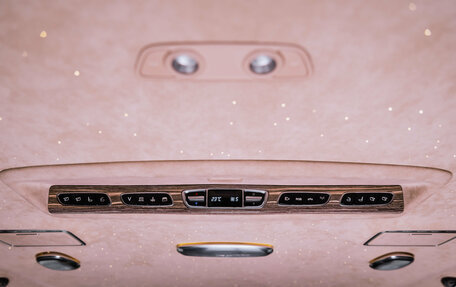 Mercedes-Benz V-Класс, 2016 год, 12 900 000 рублей, 24 фотография