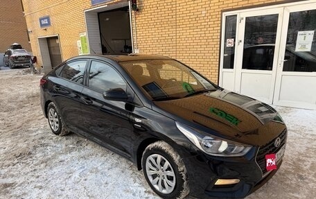 Hyundai Solaris II рестайлинг, 2019 год, 1 350 000 рублей, 1 фотография