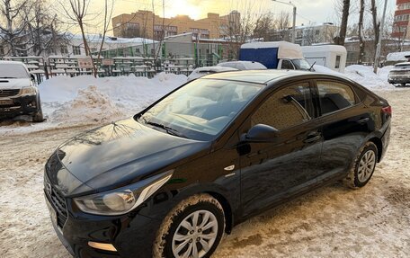 Hyundai Solaris II рестайлинг, 2019 год, 1 350 000 рублей, 3 фотография