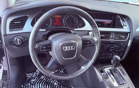 Audi A4, 2011 год, 920 000 рублей, 24 фотография