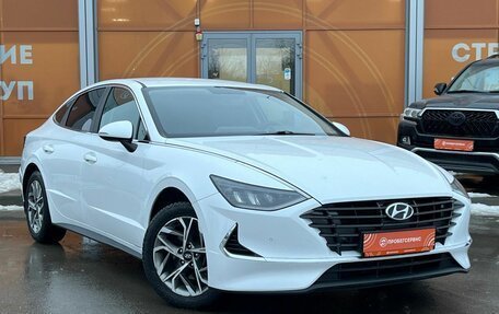 Hyundai Sonata VIII, 2021 год, 1 850 000 рублей, 3 фотография
