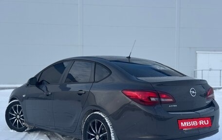 Opel Astra J, 2013 год, 700 000 рублей, 7 фотография