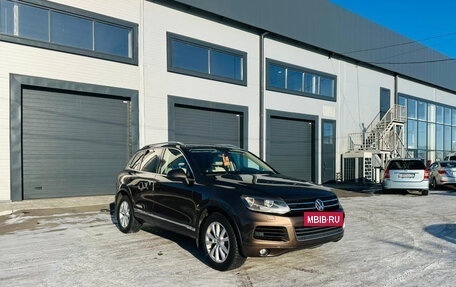Volkswagen Touareg III, 2011 год, 1 829 000 рублей, 8 фотография