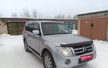 Mitsubishi Pajero IV, 2011 год, 2 450 000 рублей, 1 фотография
