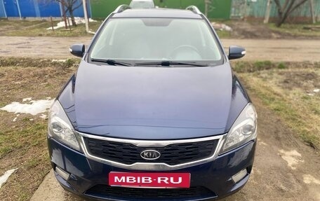 KIA cee'd I рестайлинг, 2011 год, 950 000 рублей, 1 фотография