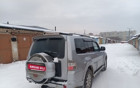 Mitsubishi Pajero IV, 2011 год, 2 450 000 рублей, 4 фотография