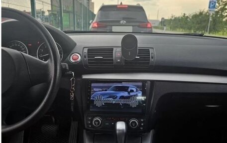 BMW 1 серия, 2008 год, 360 000 рублей, 6 фотография