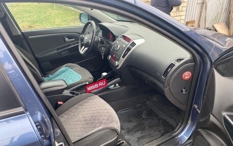 KIA cee'd I рестайлинг, 2011 год, 950 000 рублей, 9 фотография