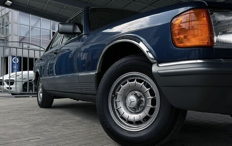 Mercedes-Benz S-Класс, 1984 год, 2 500 000 рублей, 10 фотография