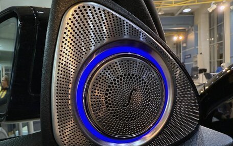 Mercedes-Benz E-Класс, 2019 год, 2 900 000 рублей, 23 фотография