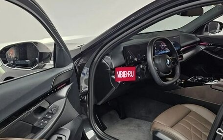 BMW 5 серия, 2025 год, 5 755 000 рублей, 6 фотография