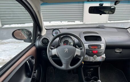 Peugeot 107 I рестайлинг, 2013 год, 425 000 рублей, 7 фотография